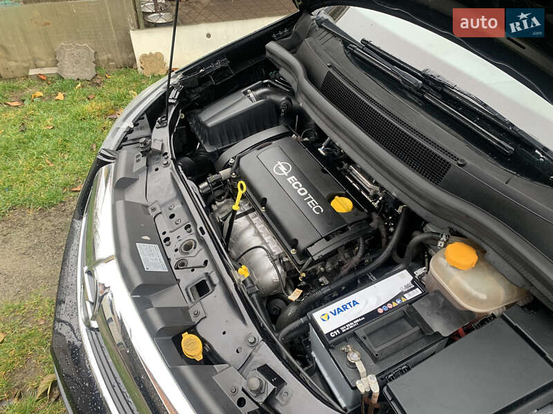 Минивэн Opel Zafira 2008 в Виннице