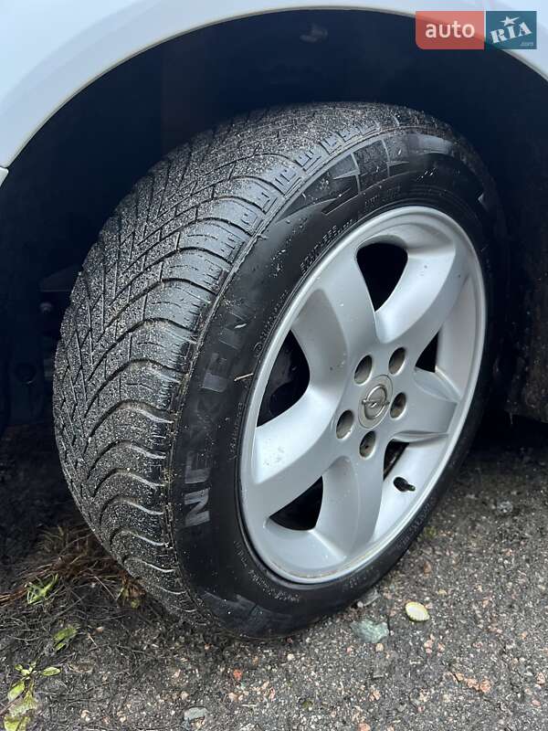 Минивэн Opel Zafira 2011 в Нежине