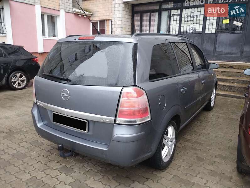 Минивэн Opel Zafira 2007 в Львове
