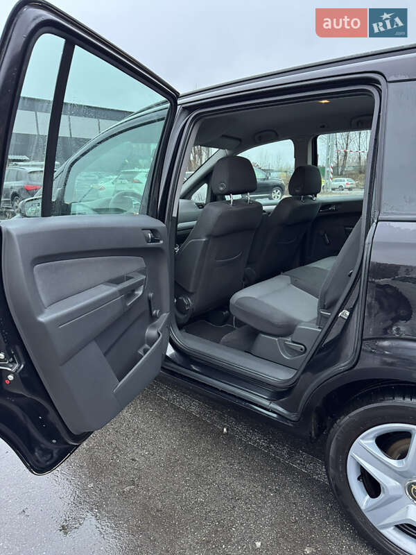 Мінівен Opel Zafira 2007 в Києві