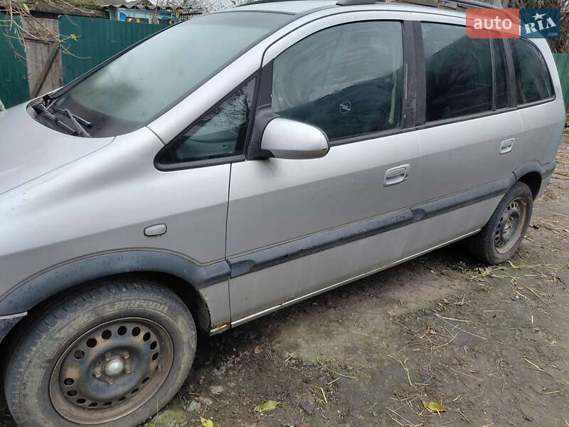 Минивэн Opel Zafira 2003 в Изяславе