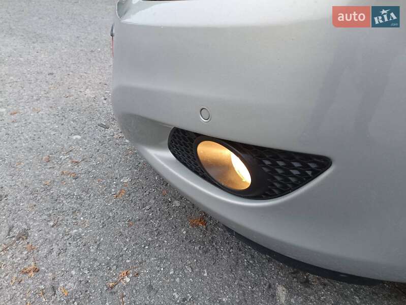 Минивэн Opel Zafira 2010 в Дубно