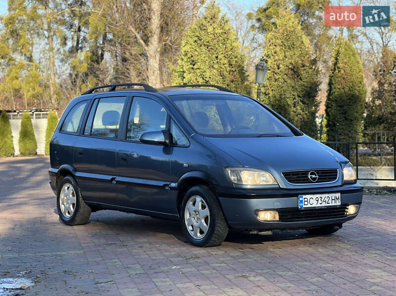 Минивэн Opel Zafira 2000 в Жовкве