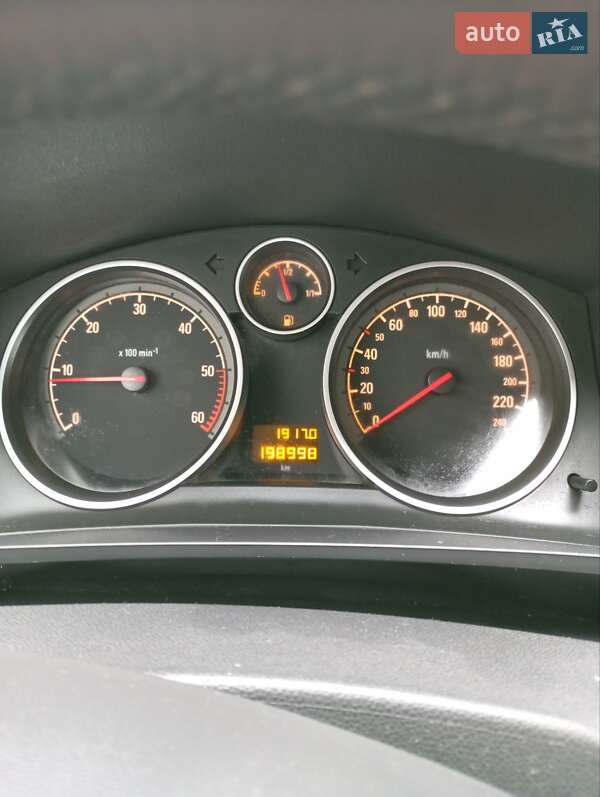 Минивэн Opel Zafira 2011 в Полтаве