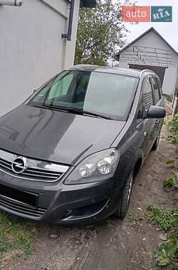Мінівен Opel Zafira 2011 в Полтаві