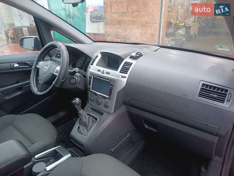 Минивэн Opel Zafira 2010 в Харькове фото 17 Минивэн Opel Zafira 2010 в Харькове