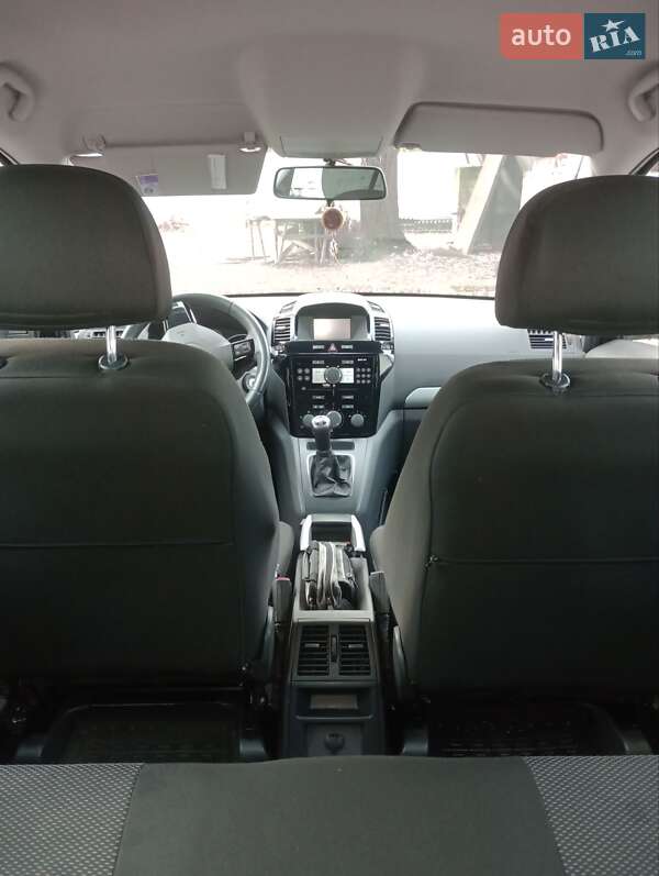 Мінівен Opel Zafira 2010 в Остер