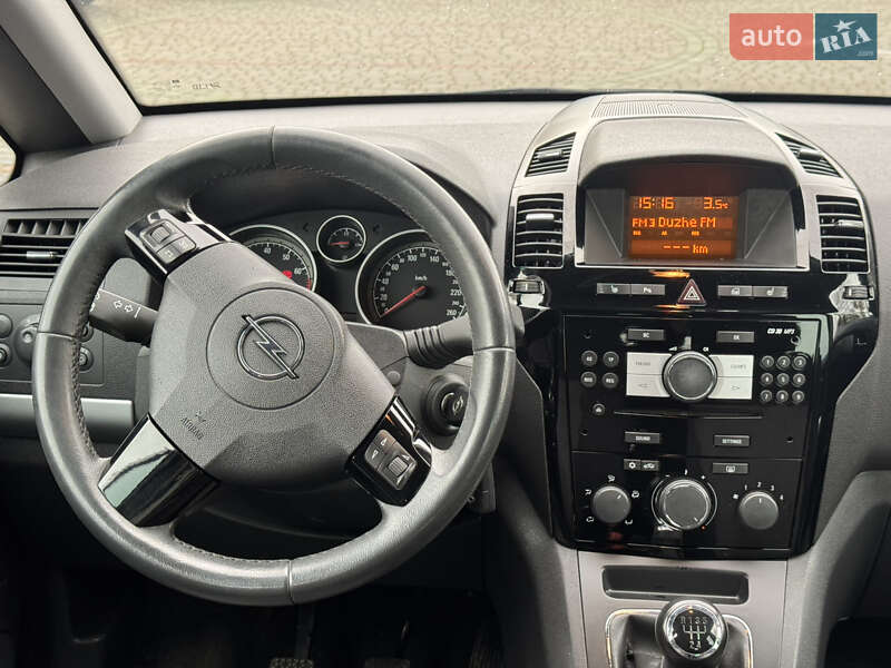 Минивэн Opel Zafira 2011 в Львове фото 31 Минивэн Opel Zafira 2011 в Львове