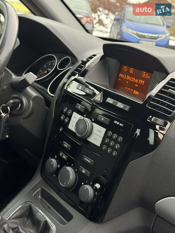 Минивэн Opel Zafira 2011 в Львове фото 34 Минивэн Opel Zafira 2011 в Львове