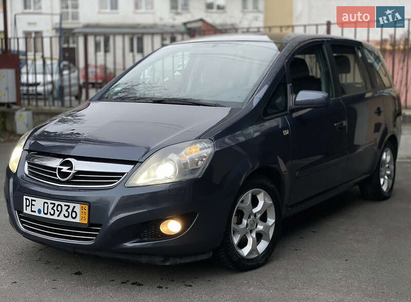 Мінівен Opel Zafira 2008 в Хмельницькому фото 2 Мінівен Opel Zafira 2008 в Хмельницькому