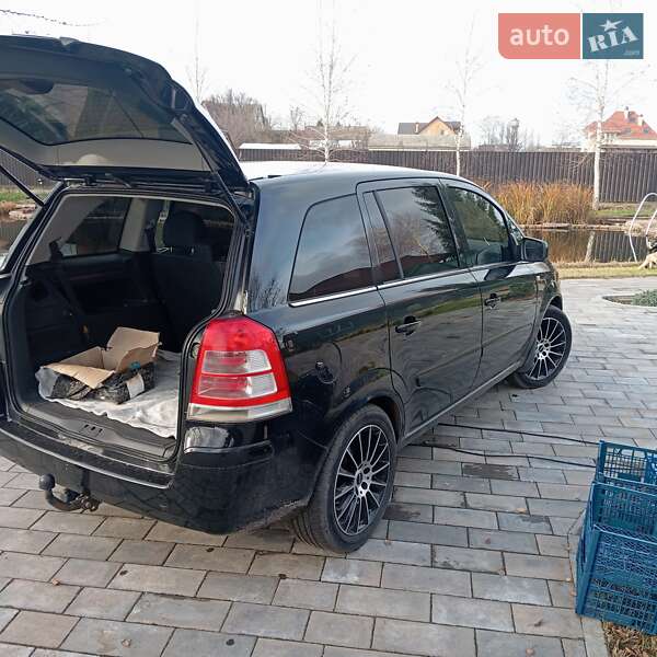 Мінівен Opel Zafira 2010 в Борисполі