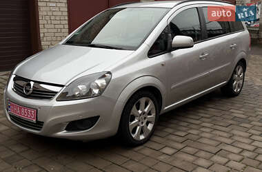 Мінівен Opel Zafira 2014 в Луцьку