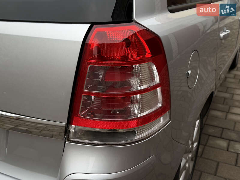 Минивэн Opel Zafira 2014 в Луцке