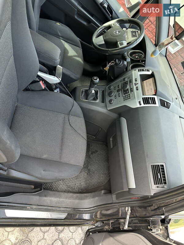 Мінівен Opel Zafira 2008 в Володимирі фото 9 Мінівен Opel Zafira 2008 в Володимирі