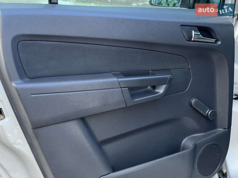 Минивэн Opel Zafira 2009 в Трускавце фото 52 Минивэн Opel Zafira 2009 в Трускавце