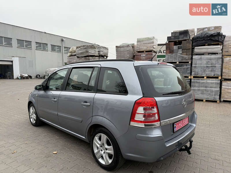 Минивэн Opel Zafira 2009 в Виннице