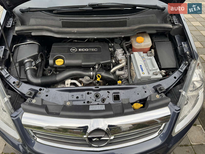 Мінівен Opel Zafira 2011 в Стрию