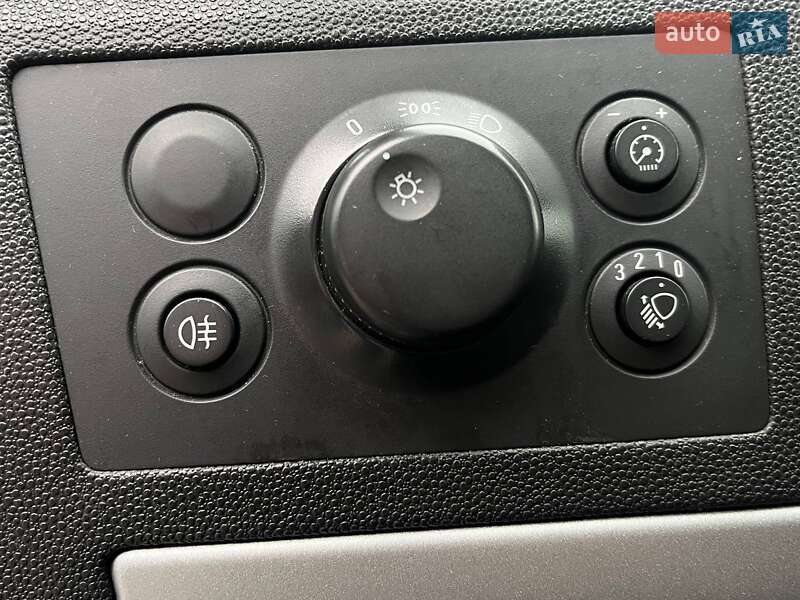 Мінівен Opel Zafira 2010 в Києві