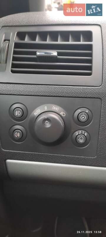 Минивэн Opel Zafira 2011 в Фастове