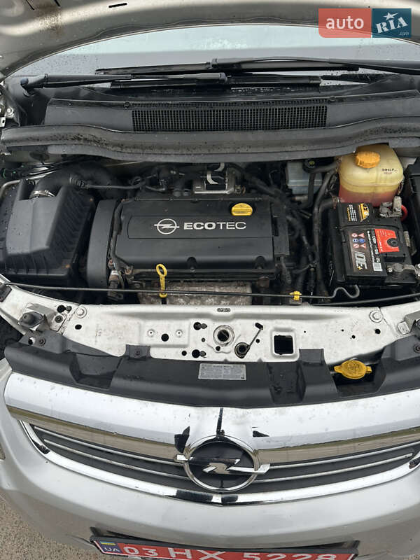 Мінівен Opel Zafira 2009 в Любешові