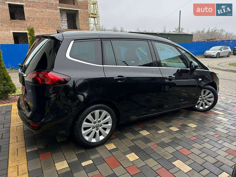 Минивэн Opel Zafira 2017 в Луцке