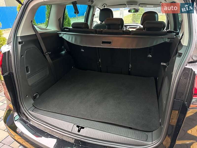 Минивэн Opel Zafira 2017 в Луцке