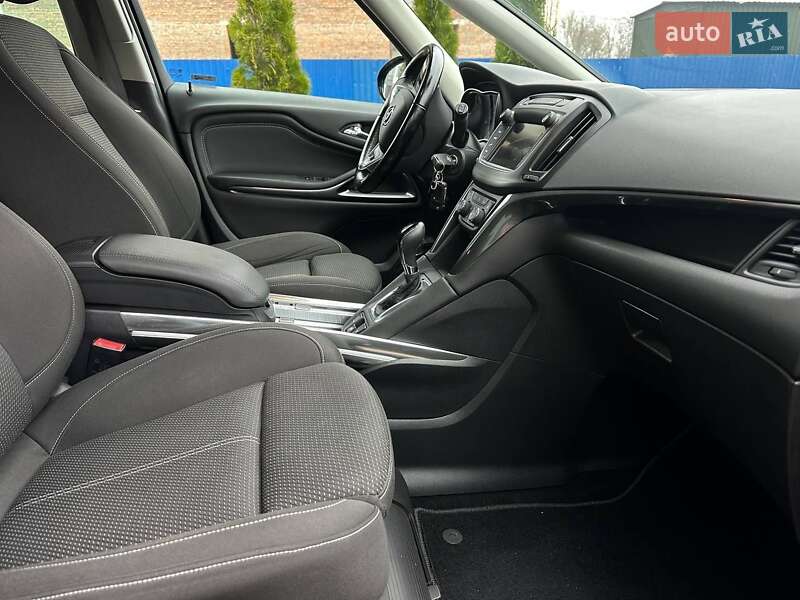 Минивэн Opel Zafira 2017 в Луцке
