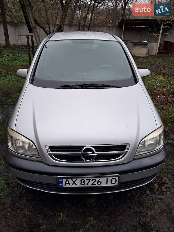 Opel Zafira 2004