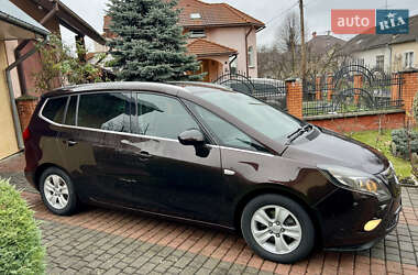 Мінівен Opel Zafira 2014 в Стрию