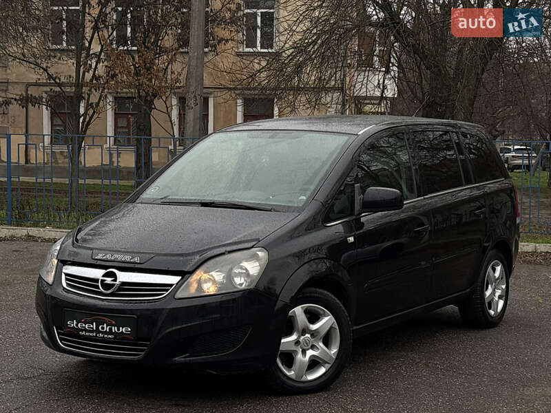 Opel Zafira 2011