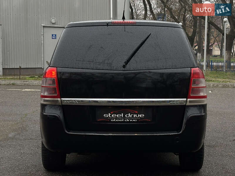 Минивэн Opel Zafira 2011 в Николаеве