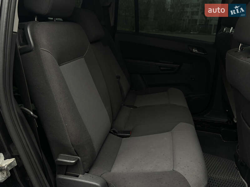Минивэн Opel Zafira 2011 в Николаеве