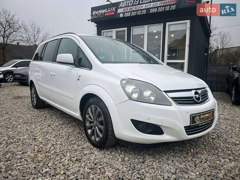 Opel Zafira 2010