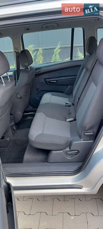 Минивэн Opel Zafira 2008 в Белой Церкви