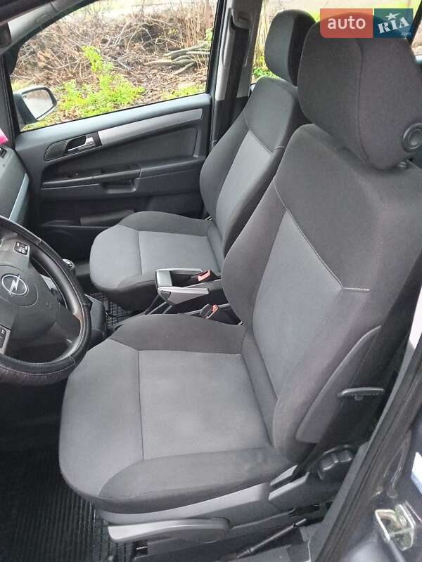 Минивэн Opel Zafira 2006 в Немирове фото 5 Минивэн Opel Zafira 2006 в Немирове