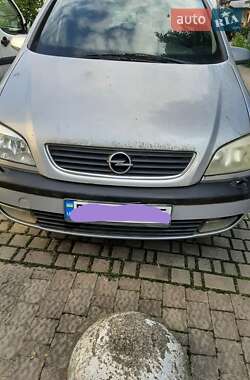 Минивэн Opel Zafira 1999 в Новояворовске