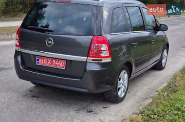 Мінівен Opel Zafira 2011 в Вараші