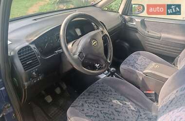 Минивэн Opel Zafira 2000 в Рахове