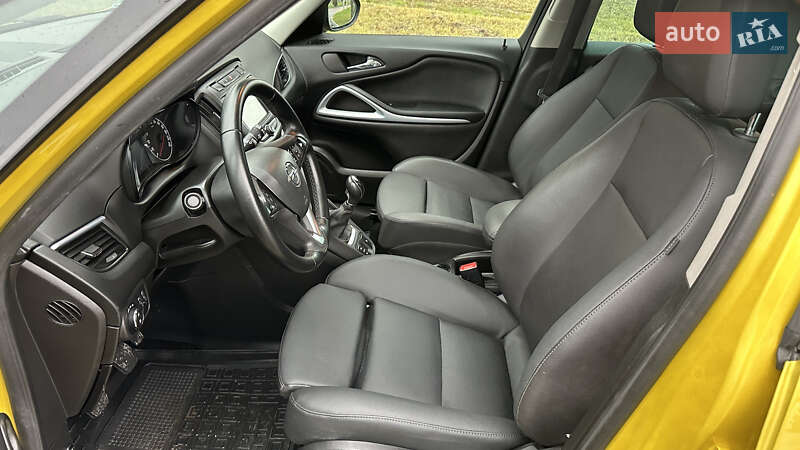 Мінівен Opel Zafira 2018 в Житомирі