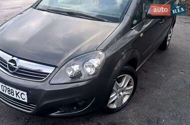Минивэн Opel Zafira 2011 в Хмельнике