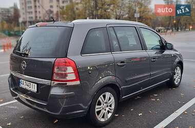 Мінівен Opel Zafira 2010 в Києві