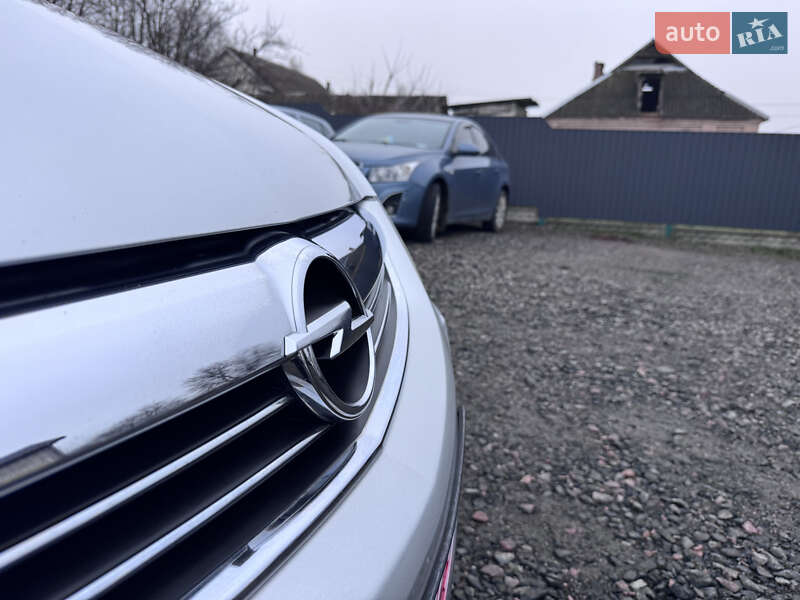 Мінівен Opel Zafira 2010 в Звенигородці