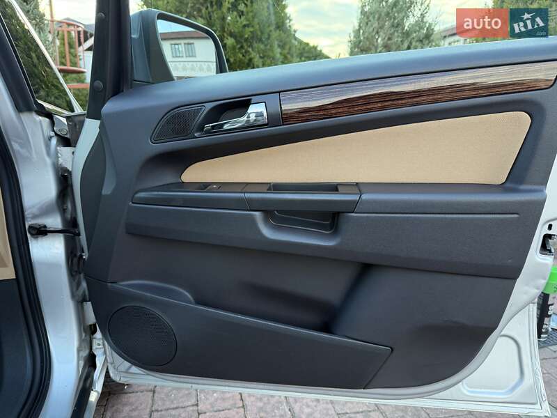 Минивэн Opel Zafira 2011 в Стрые