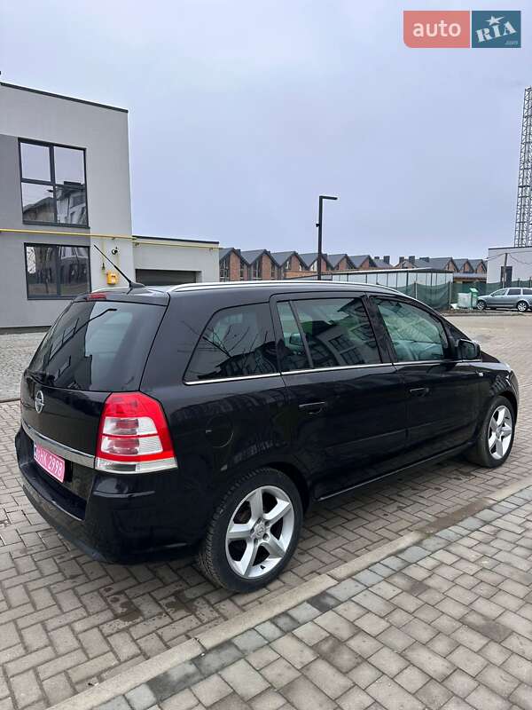 Минивэн Opel Zafira 2010 в Луцке фото 6 Минивэн Opel Zafira 2010 в Луцке