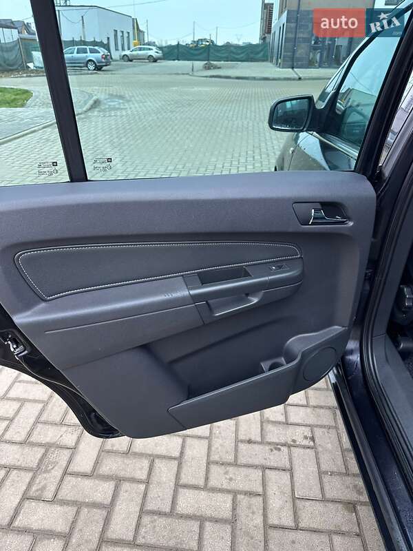 Минивэн Opel Zafira 2010 в Луцке фото 21 Минивэн Opel Zafira 2010 в Луцке