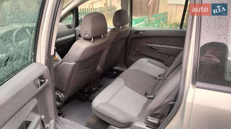 Минивэн Opel Zafira 2007 в Ивано-Франковске фото 11 Минивэн Opel Zafira 2007 в Ивано-Франковске