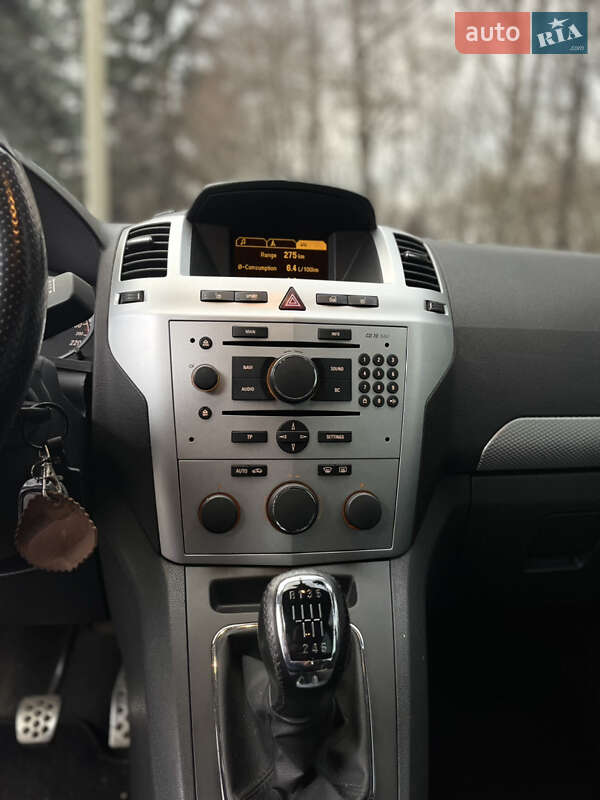 Мінівен Opel Zafira 2011 в Києві