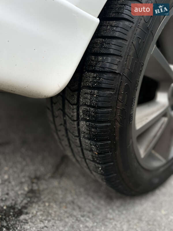 Мінівен Opel Zafira 2011 в Києві