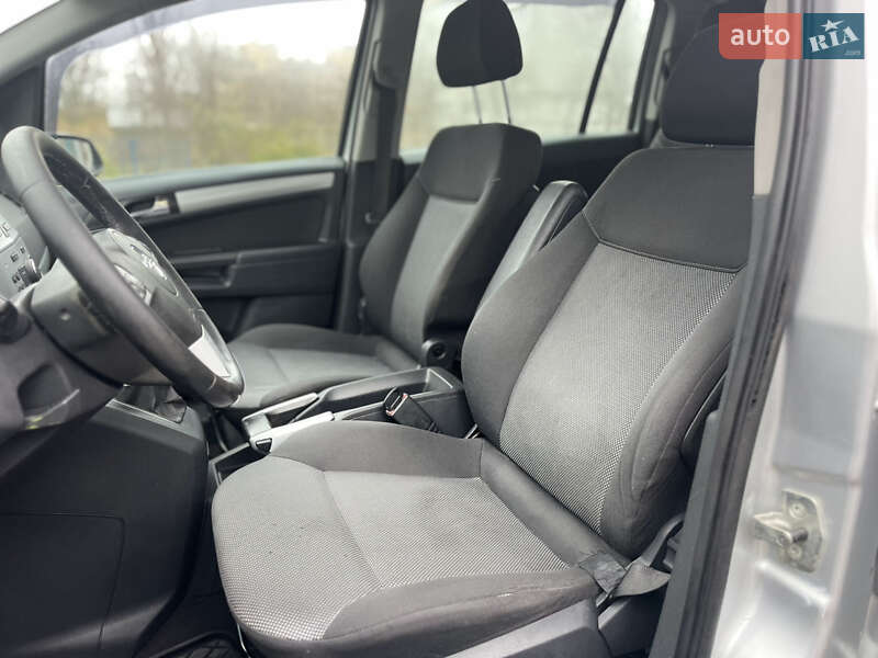 Минивэн Opel Zafira 2009 в Николаеве фото 8 Минивэн Opel Zafira 2009 в Николаеве