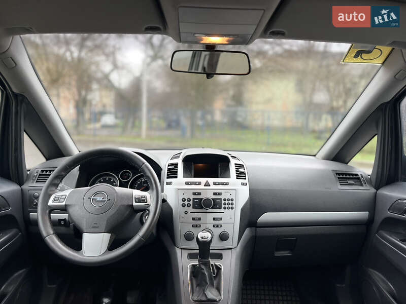 Минивэн Opel Zafira 2009 в Николаеве фото 10 Минивэн Opel Zafira 2009 в Николаеве